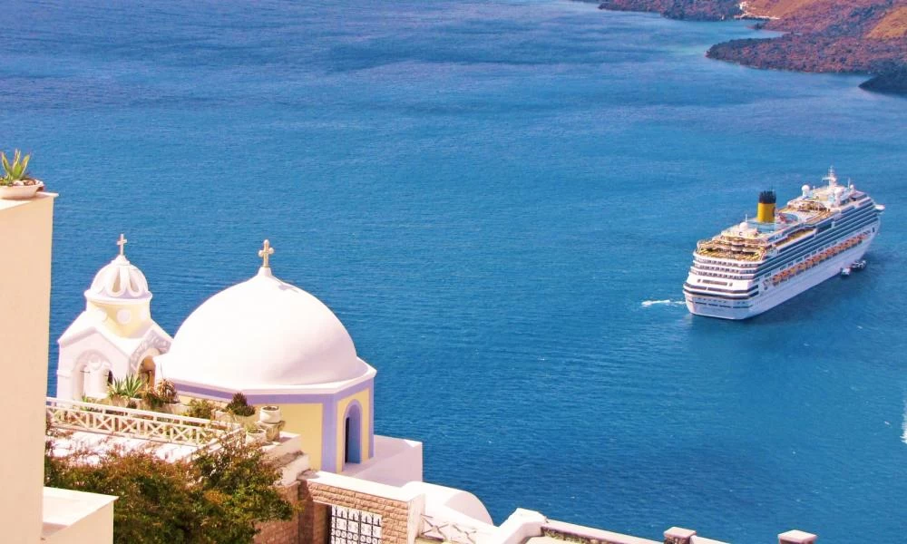 Έτυμη να ανοίξει τα λιμάνια της στα κρουαζιερόπλοια η Ελλάδα